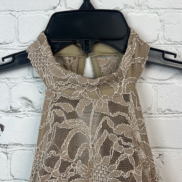 City Studio Lace Detail Sheer Waist Halter Dress Juniors Size 0 - Picture 3 of 8